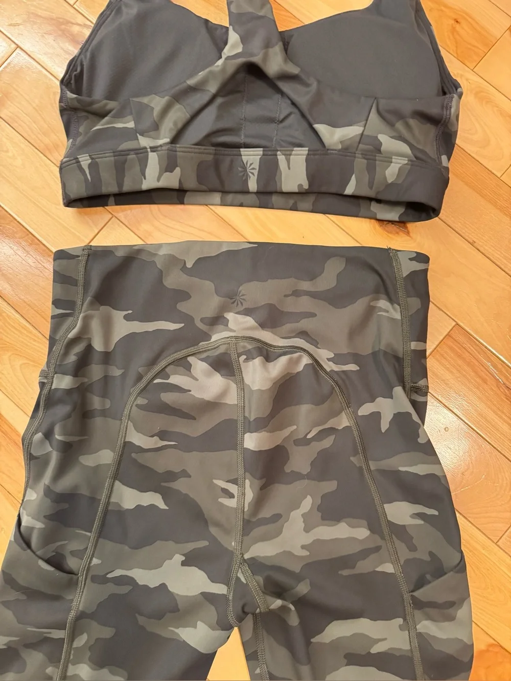 EEUC Athleta green camo set size small - Picture 3 of 5